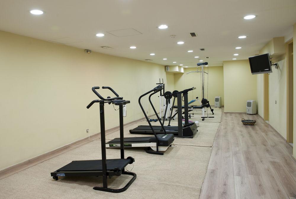 Efplias Hotel Apartments Pireus Exteriör bild